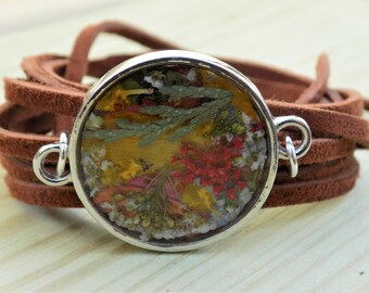 Wrap Bracelet, Real flowers, Suede bracelet, Leather Jewelry, Women accessories, boho, bohemain, hippie, hippie style, nature, terrarium