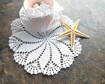 Small white doilies, Mom gift, crochet white cotton lace doilies, Shabby chic decor, Crochet small placemats, Crochet table topper