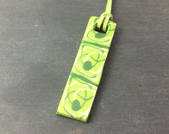 Green pendant necklace - Pantone 2017 - Polymer clay pendant