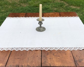 Vintage Linens * Vintage Doilies * White * Table Runners * Dresser Scarf * Crocheted Edge * Farmhouse Decor