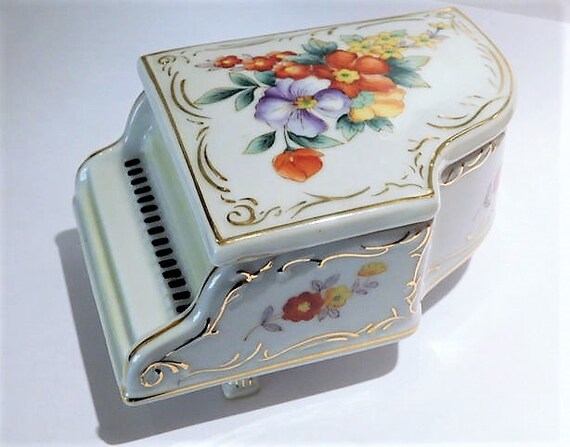 Occupied Japan Porcelain / Piano / Lidded Lid Box / Trinket / Jewelry Dish