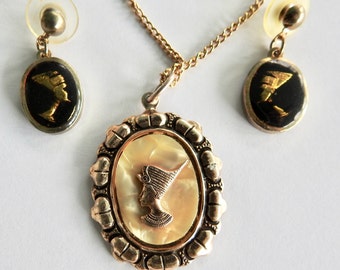 Nefertiti Lucite Pendant Necklace and Pierced Earrings