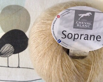 WOOL Camel soprano - white horse