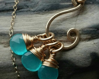 Hammered 14k yellow gold filled swirl necklace with wire wrapped baby blue quartz briolettes - Handmade gemstone jewelry