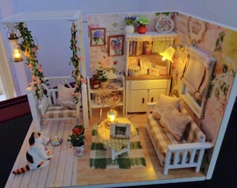 Miniature Dolls House/Diorama/Roombox/Dollhouse/Miniature