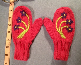 Children's Medium/Large Pink Flower Mittens