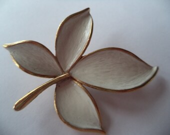Vintage Signed JJ Goldtone/White Leaf Brooch/Pin