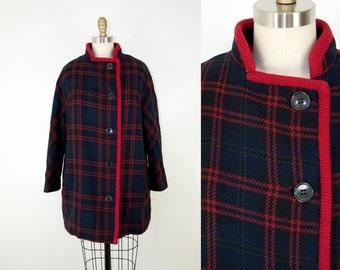 60s Vintage Navy Plaid Coat. Winter Jacket (M)