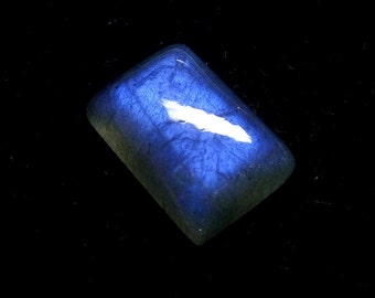 Blue Labradorite Cabochon Cushion Shape Gemstone 21x14x7 mm