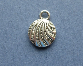 10 Shell Charm - Sea Shell Charm - Shell Pendant - Antique Silver - 10mm -- (J1-10756)