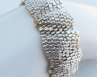 Small Silver Ripples Peyote Bracelet (2456)