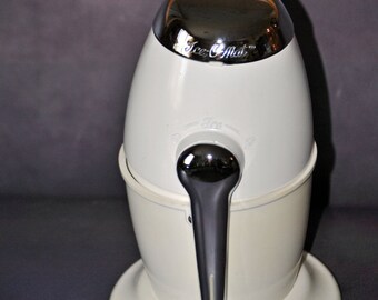 White ICE-O-MATIC Ice Crusher Vintage