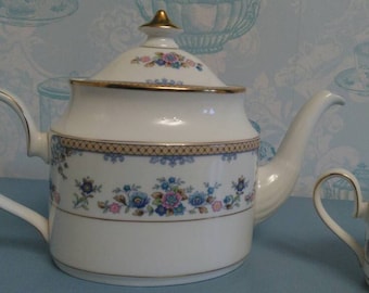 Beautiful vintage Minton Teapot Byron (Avonlea) pattern blue flowers