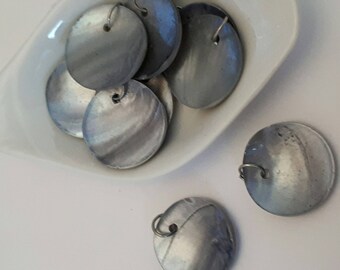 set of 3 Pearl gray Pearl pendant 20 mm-drilled with tie