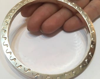 Solid silver decorated bangke