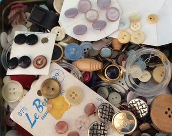 Old buttons - Lots of Buttons - mixed lot - craft supplies - Estate Sale Find - almost 2 pounds - needs sorting