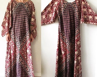 20% OFF SALE Vintage 70s Block Print Kaftan , India Kaftan , Block Print Floral India Kaftan