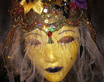 Mannequin head decorated