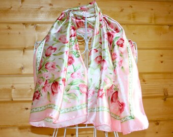 Vintage scarf with pink rose pattern