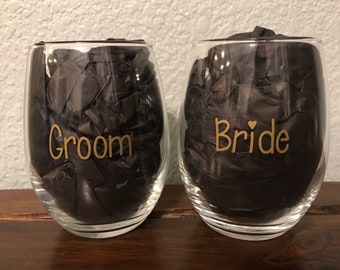 Bride/Groom Wine Glasses