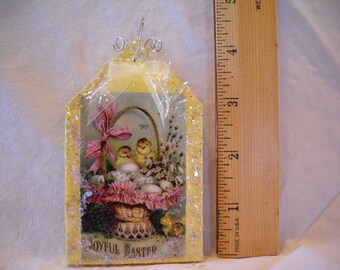 Easter ornament, Easter decoration, Handmade, Easter tree ornament, holiday decoration, seasonal, Easter ornaments, vintage images