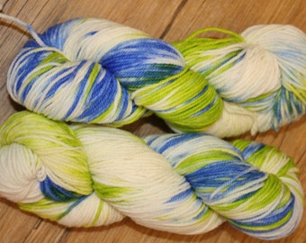 Superwash Hand Dyed Sock Yarn: "Blurry"