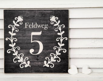 personalisierte Hausnummer mit Straßennamen in Vintage