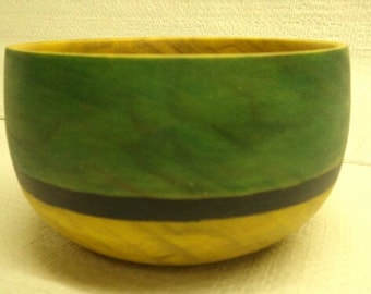 Hand turned Salicaceae wooden decorative painted bowl