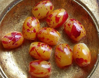 lot 10 olive 8x11mm shape glass beads orange and Red