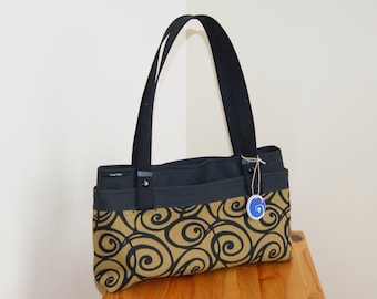 CLEARANCE 30% off-Contemporary Cameleon Purse- 3 purses in one.