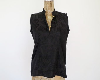 CHINATOWN // black silk sleeveless cheongsam 90s blouse S / M / L