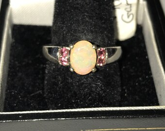 Ring genuine opal and Rhodolite garnet