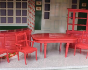 Marx plastic dollhouse furniture, Marxie Mansion three quarter scale dining room, Tin litho dollhouse miniature