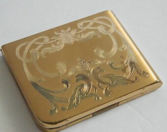 Vintage Art Nouveau Style Gold Tone Powder Compact Elgin American