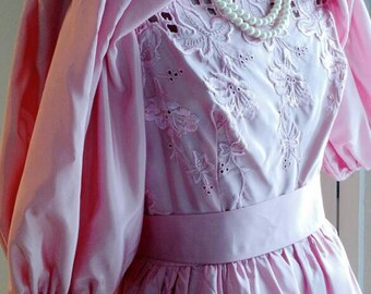 VINTAGE FORMAL GOWN, Pink, Embroidered, Victorian, Retro, 1970 To 1980, Size 7/8, Gorgeous