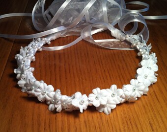 Communion Crown - First Holy Communion Flower & Faux Pearl Bridal Girl Floral Ribbon Halo Piece Wreath Garland white ivory C-Elizabeth