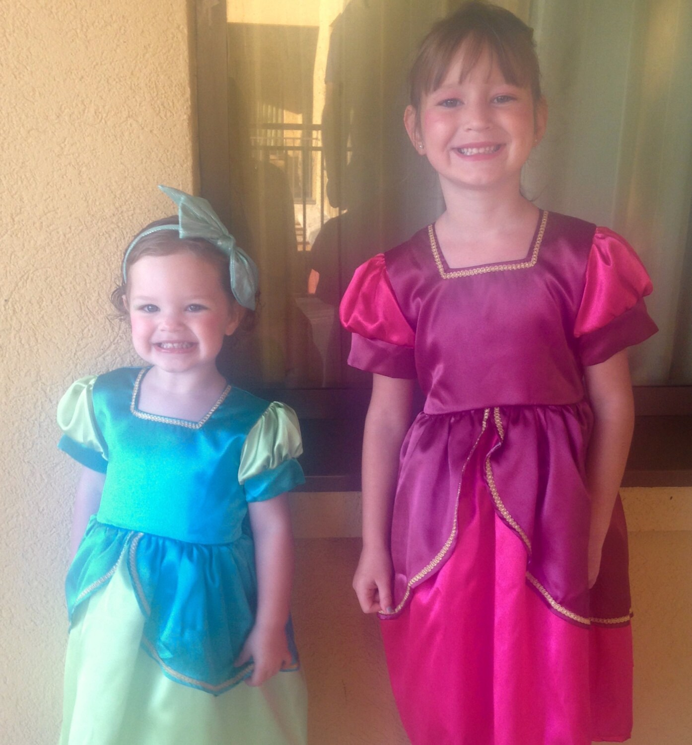 платья сестер тургиновых. что сшить сестре. шью себе и сестре рисунки. швейная фотосессия. сестра шила.