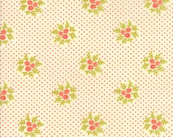 Ella and Ollie - Posies in Milk: sku 20307-16 cotton quilting fabric by Fig Tree and Co. for Moda Fabrics