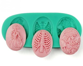 Skeleton Girl Bones Silicone Mold