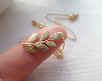 Leaf necklace in Gold, Silver or Rose Gold...dainty handmade necklace, everyday, simple, birthday, wedding, bridesmaid jewelry
