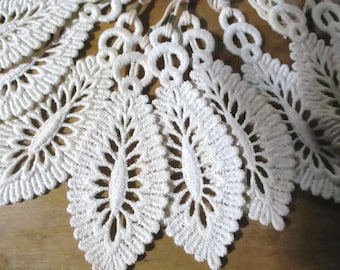 Vintage Tatted Shade Pulls (8) Handmade 1940s