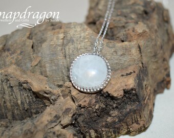 Moonstone cabochon prong set necklace