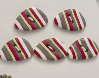 Handmade Triangular Buttons Multicoloured 15x20mm