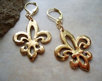 Fleur De Lis Dangle Earrings, plated 24k Gold. Drop Earrings. Handmade.