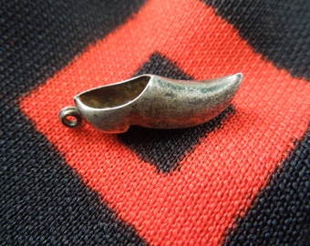 Sterling Dutch Shoe Charm Vintage Figural Dutch Clog Charm Sterling Silver Charm for Bracelet from Charmhuntress 000116