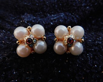 JOAN RIVERS Pearl Earrings