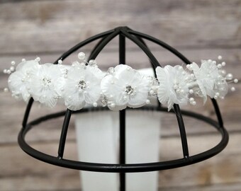 White Flower Girl Headband Flower Girl Wreath - Flower Girl Headpiece Flower Halo - Girls Floral Headpiece - First Communion Headpiece