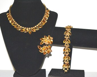 Vintage DeLizza Elster Juliana Amber Givre Rhinestones Demi Parure