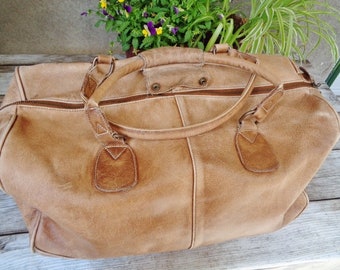 Gorgeous Leather travel bag vintage,"caramel' travel bag- 70's,Adventurer bag