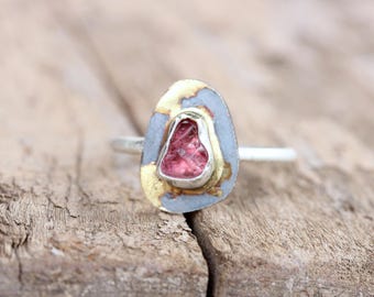 Rustic Raw Pink Tourmaline Ring Silver 18K Yellow Gold Solder Cute Freeform Rough Gemstone Ring October Birthstone Boho For Her - Rosenfleck